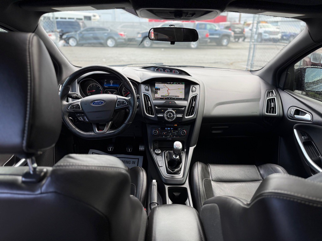 2015 Ford Focus Image 13