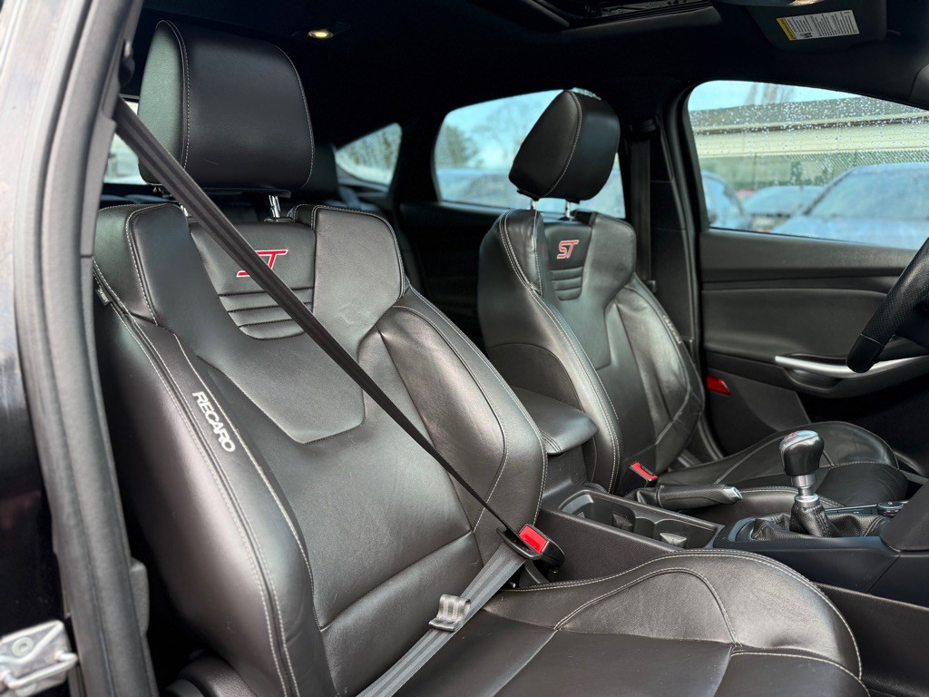 2015 Ford Focus Image 17