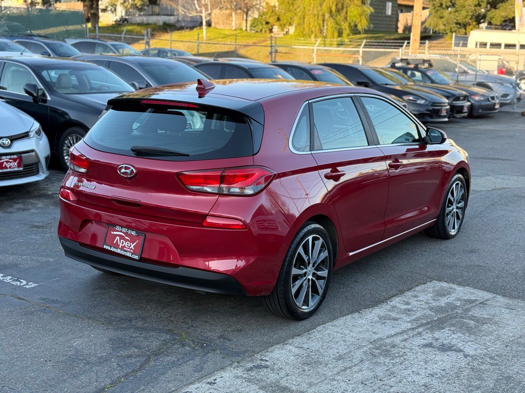 2018 Hyundai Elantra Image 4