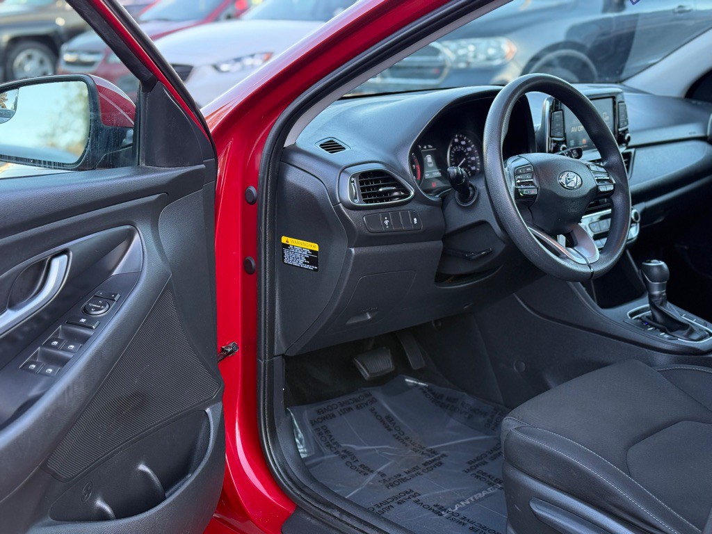 2018 Hyundai Elantra Image 8