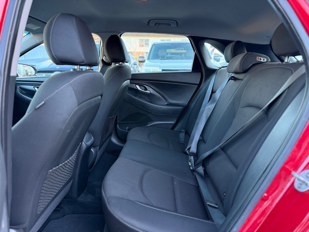 2018 Hyundai Elantra Image 12