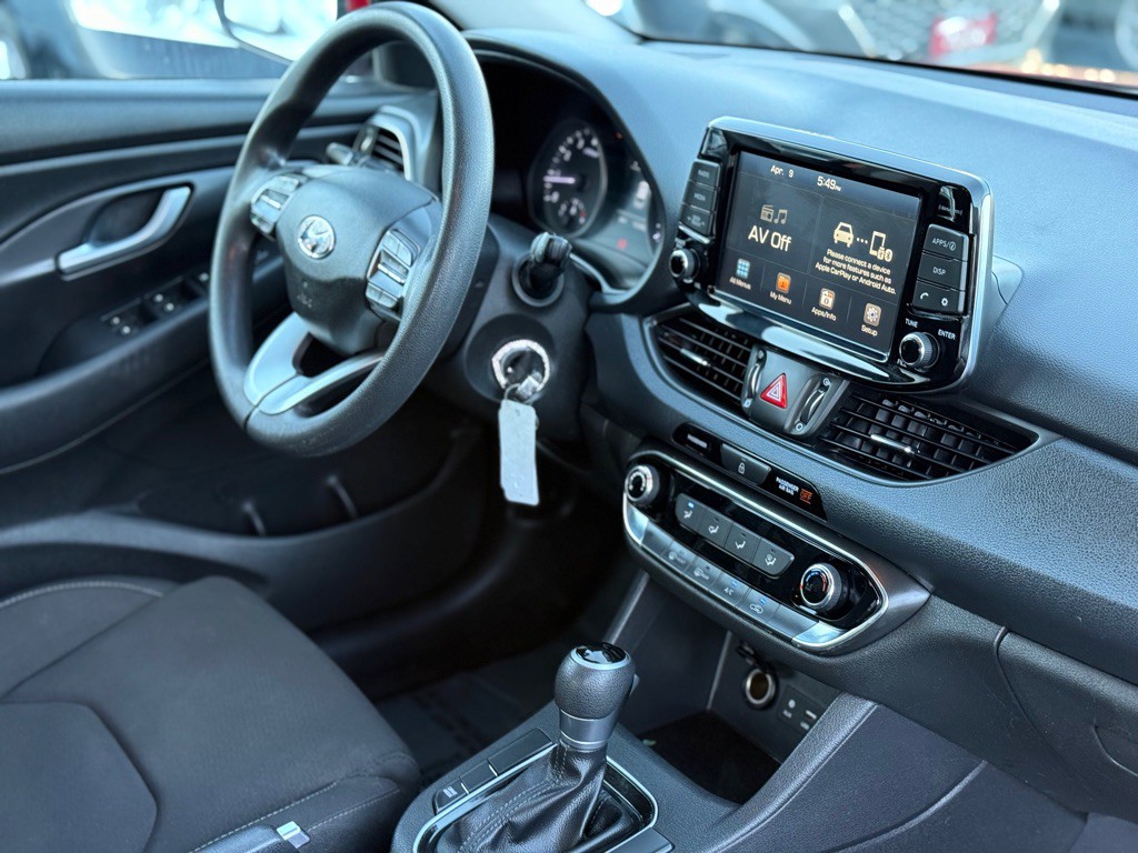 2018 Hyundai Elantra Image 17