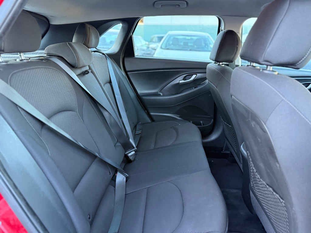 2018 Hyundai Elantra Image 19