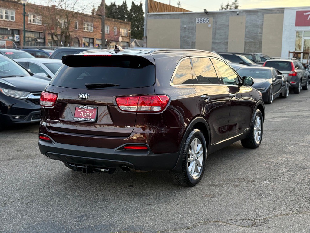 2016 Kia Sorento Image 4