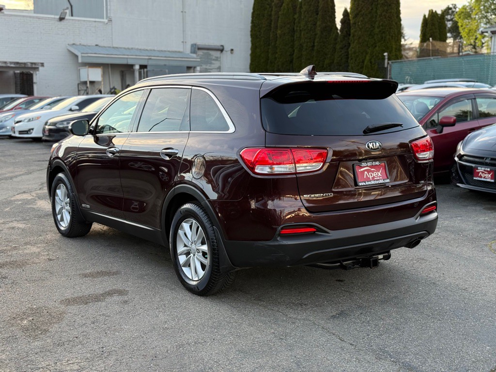 2016 Kia Sorento Image 5