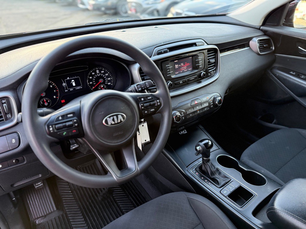 2016 Kia Sorento Image 10