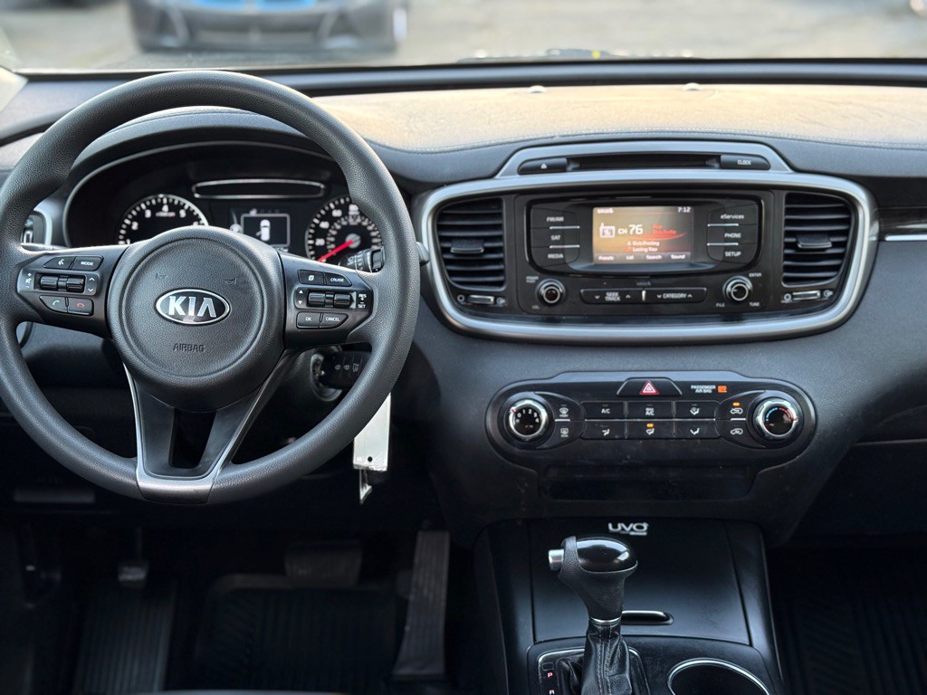 2016 Kia Sorento Image 14