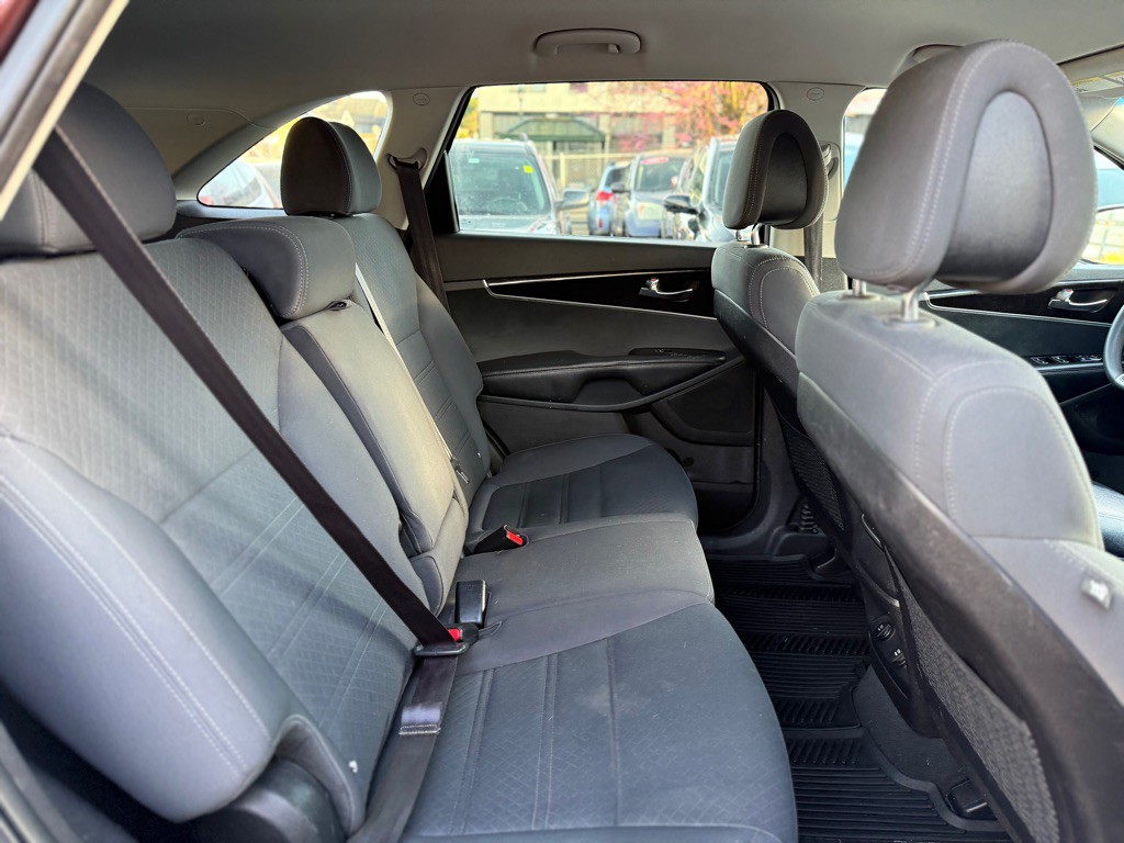 2016 Kia Sorento Image 19