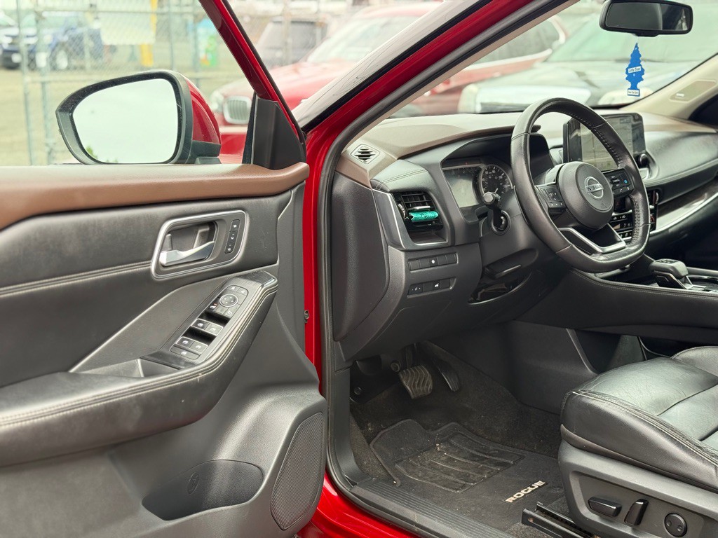 2021 Nissan Rogue Image 8