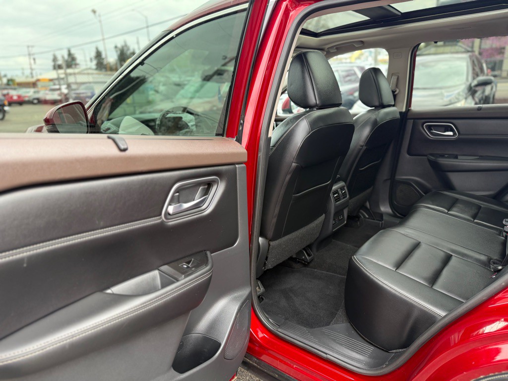 2021 Nissan Rogue Image 12