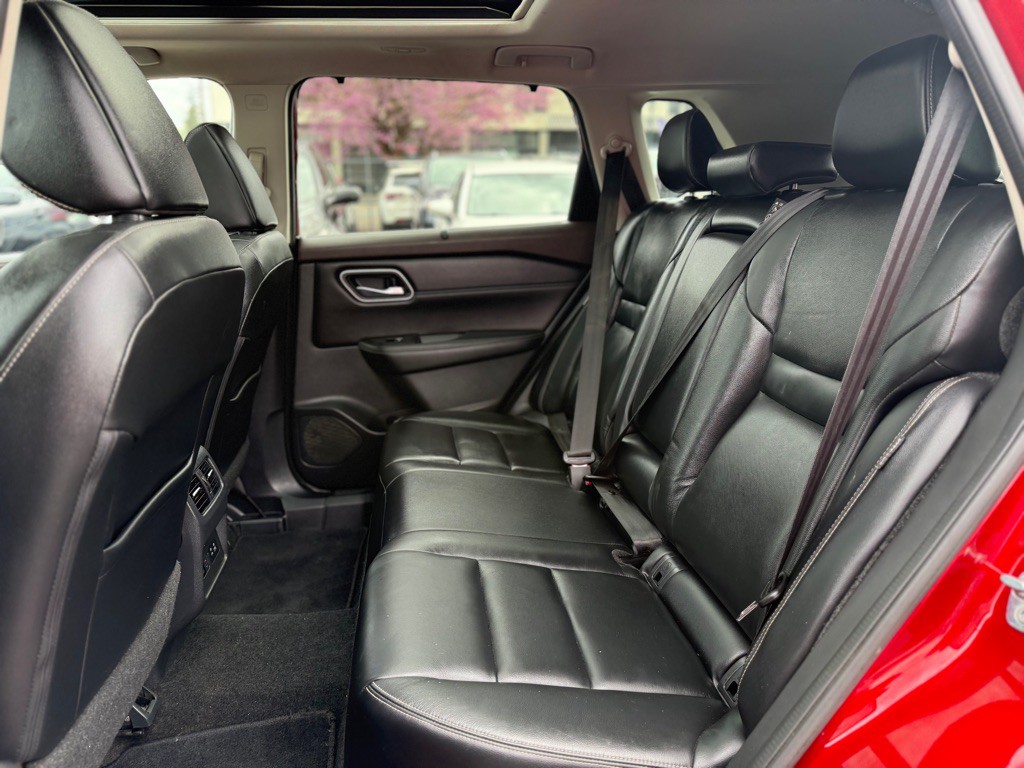 2021 Nissan Rogue Image 13