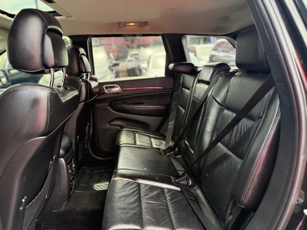 2011 Jeep Grand Cherokee Image 13