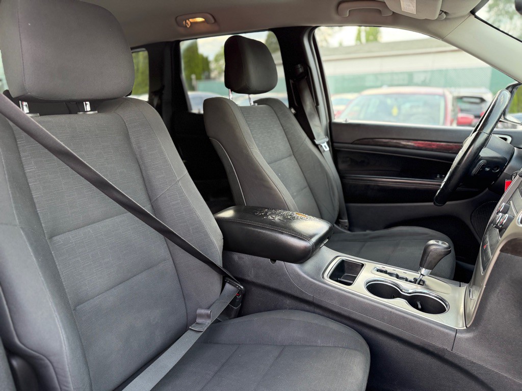 2011 Jeep Grand Cherokee Image 15