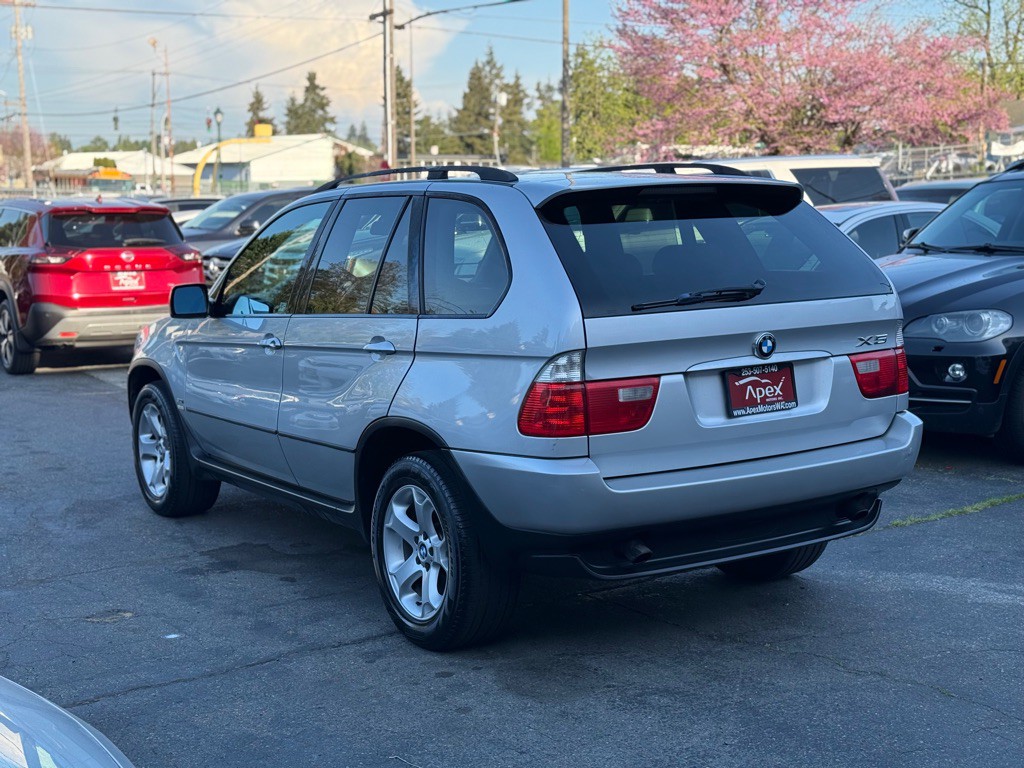 2005 BMW X5 Image 5
