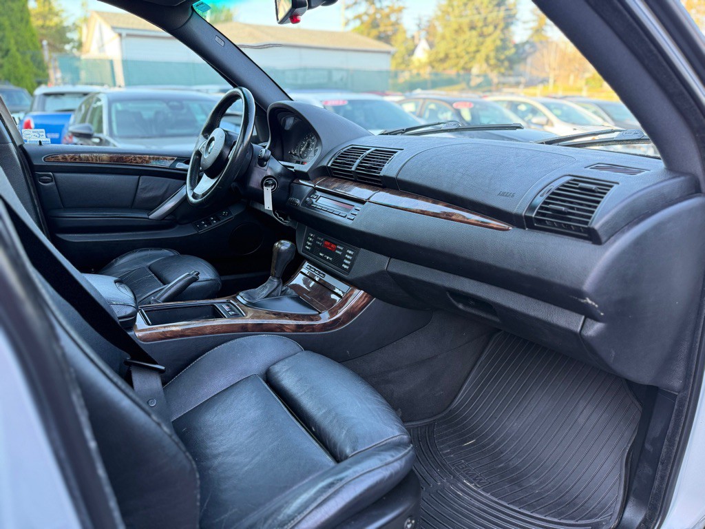 2005 BMW X5 Image 14
