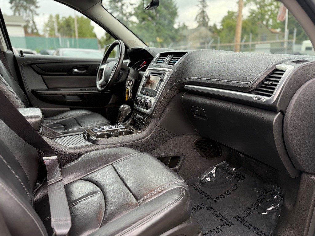 2015 GMC Acadia Image 16