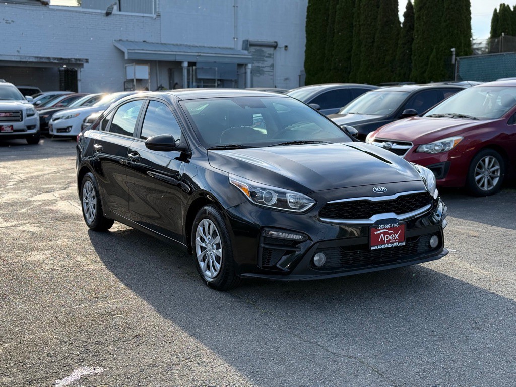 2021 Kia Forte Image 2