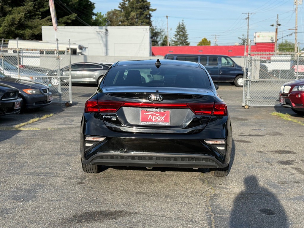 2021 Kia Forte Image 6