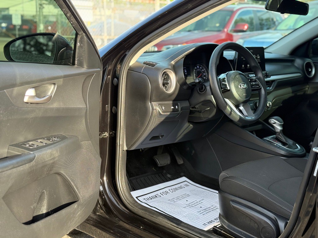 2021 Kia Forte Image 8