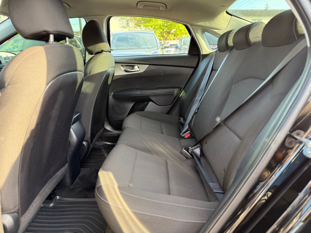 2021 Kia Forte Image 12
