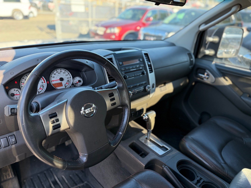 2009 Nissan Frontier Image 10