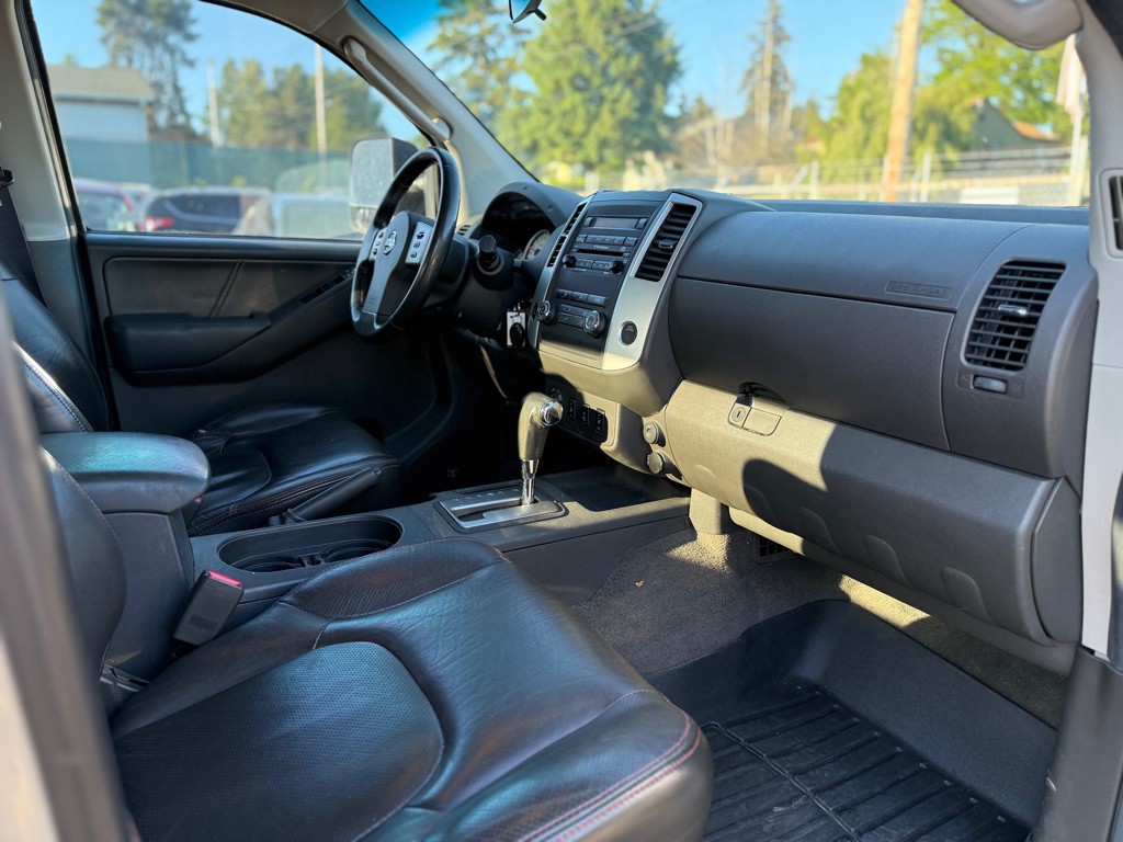 2009 Nissan Frontier Image 14
