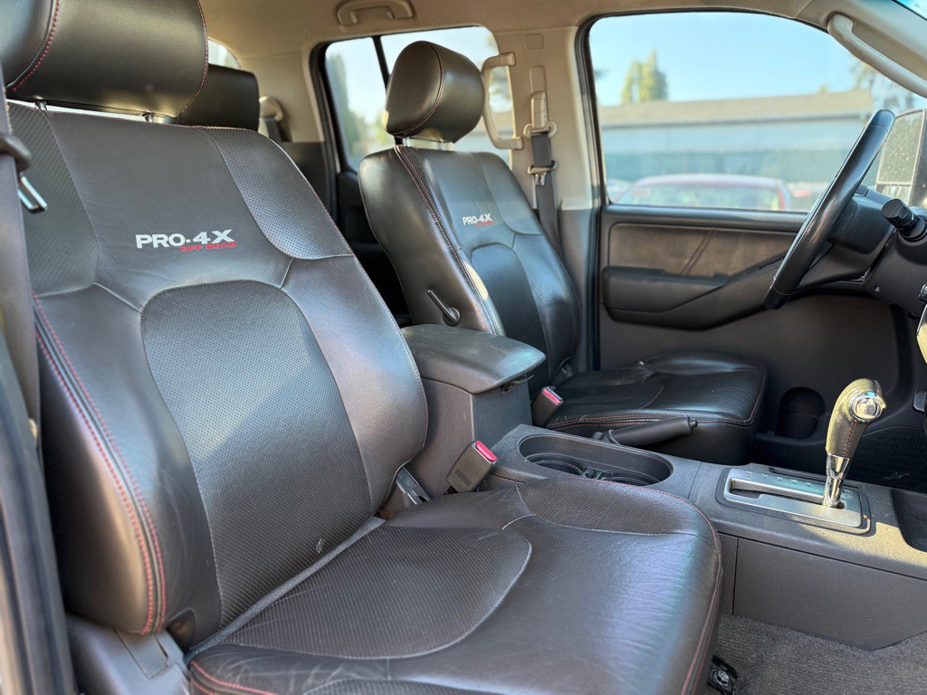 2009 Nissan Frontier Image 15
