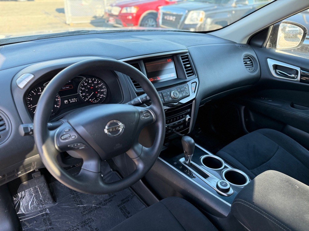 2013 Nissan Pathfinder Image 10