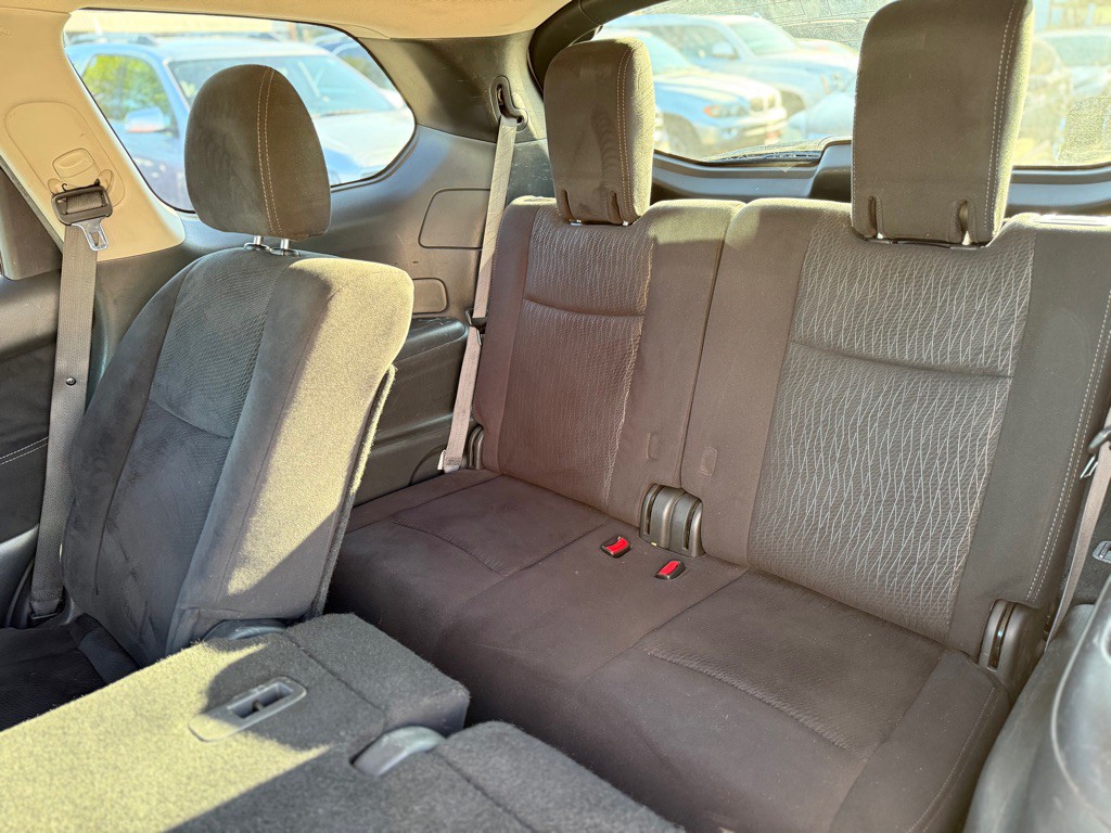 2013 Nissan Pathfinder Image 12