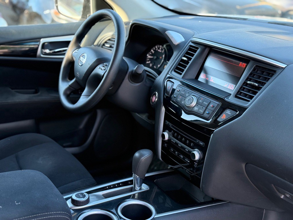 2013 Nissan Pathfinder Image 17