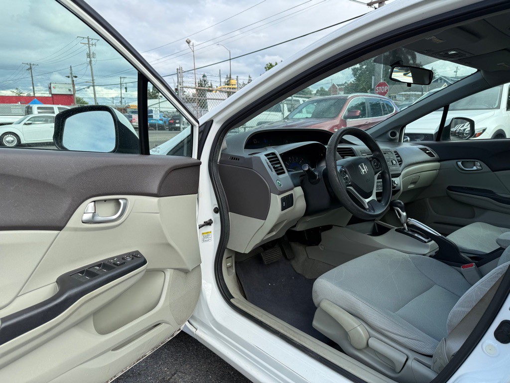2012 Honda Civic Image 8