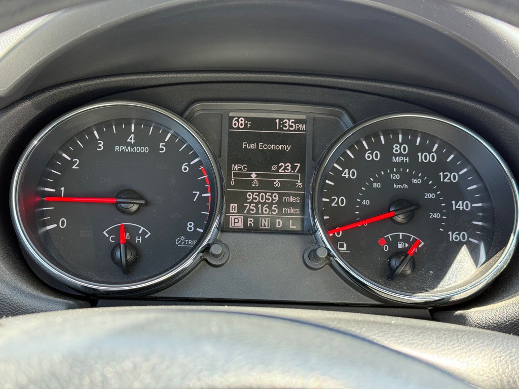 2013 Nissan Rogue Image 11