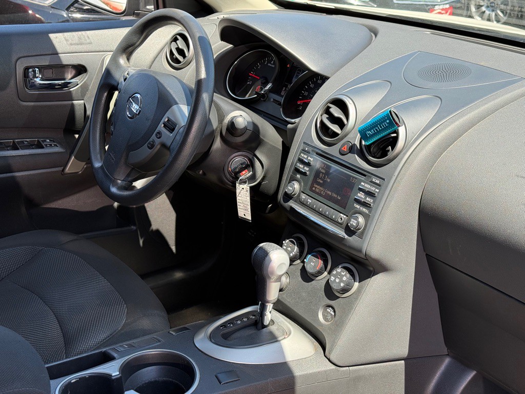 2013 Nissan Rogue Image 17