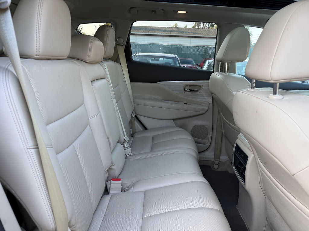 2015 Nissan Murano Image 18