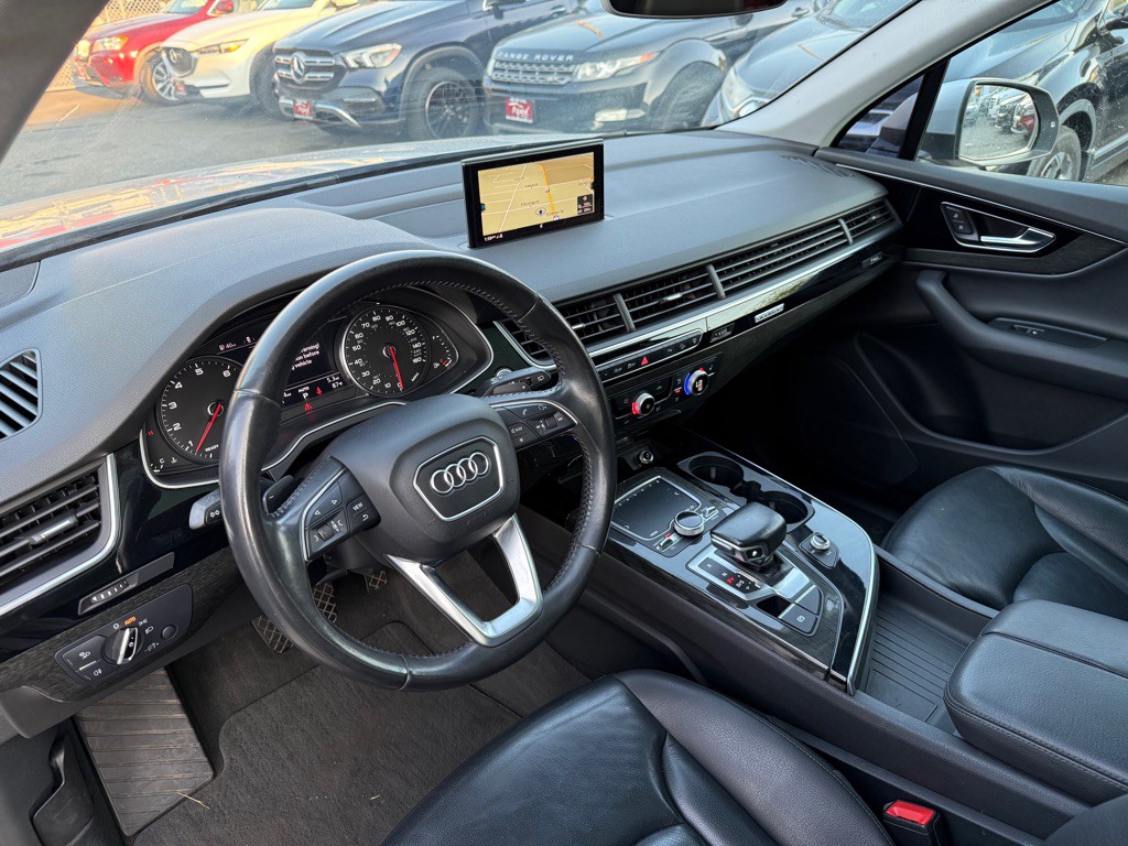 2017 Audi Q7 Image 10