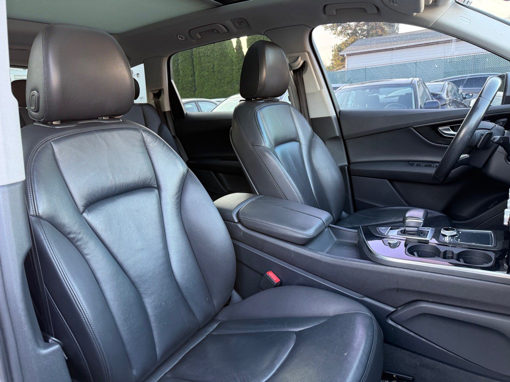 2017 Audi Q7 Image 16