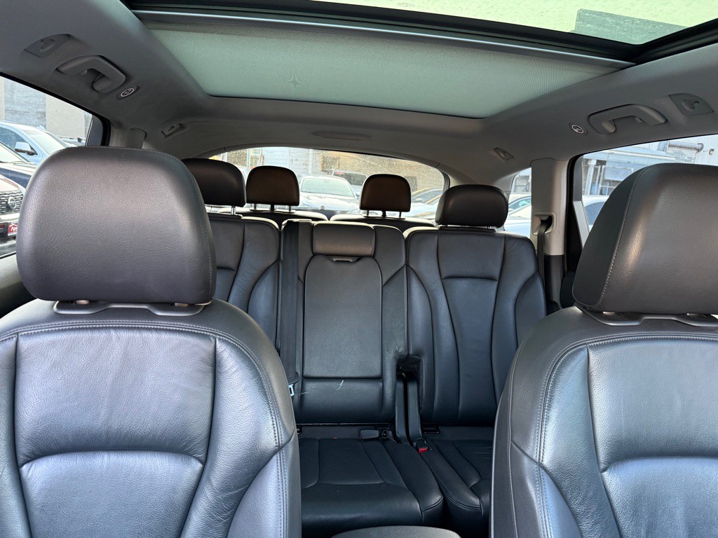 2017 Audi Q7 Image 18