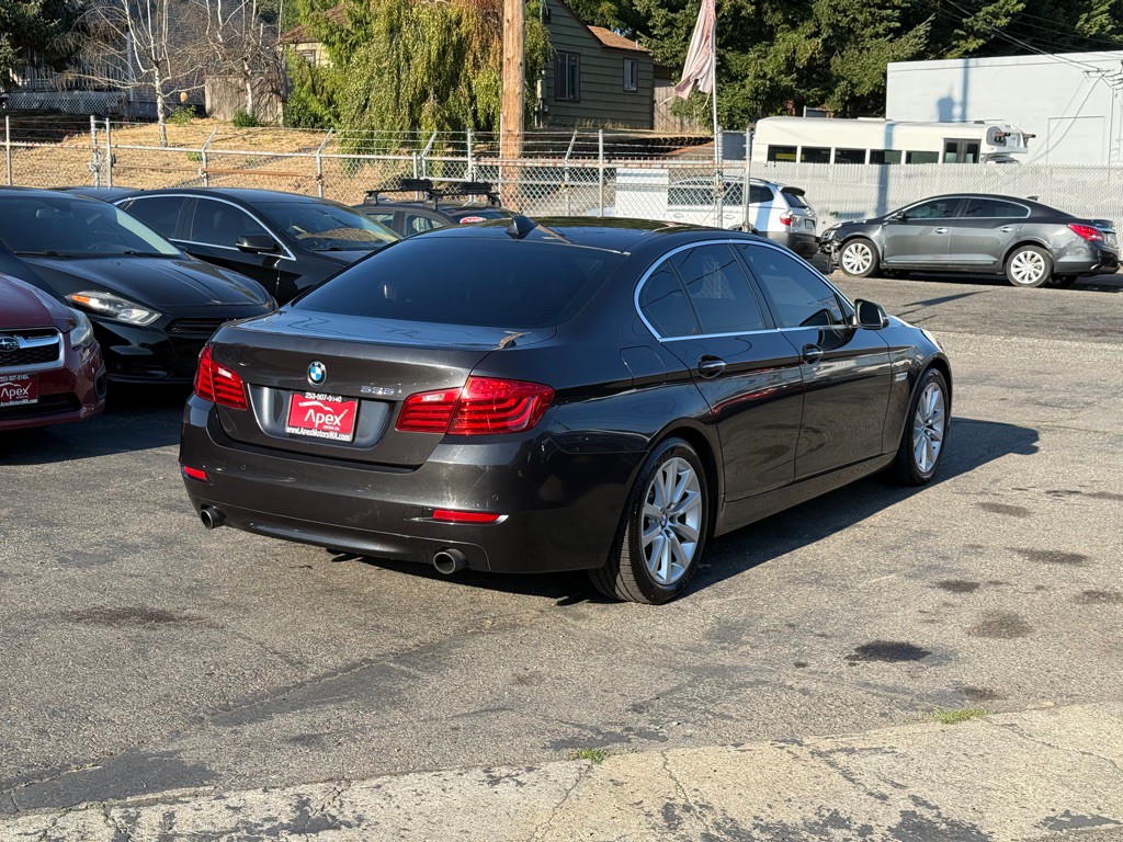 2016 BMW 5 Series Image 4