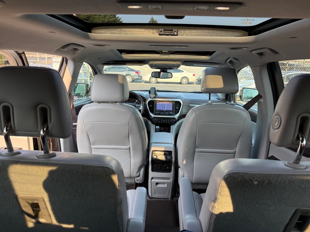 2018 GMC Acadia Image 14