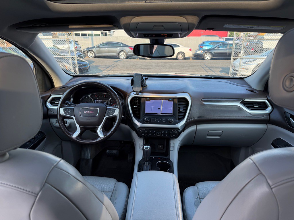 2018 GMC Acadia Image 15