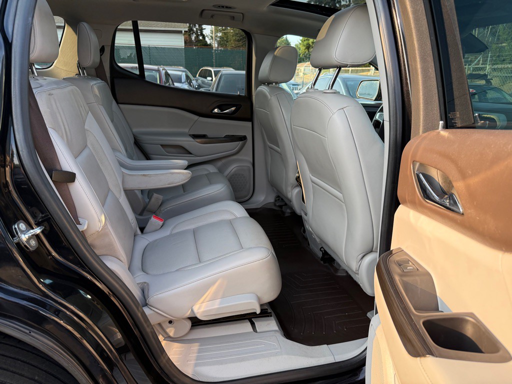 2018 GMC Acadia Image 21