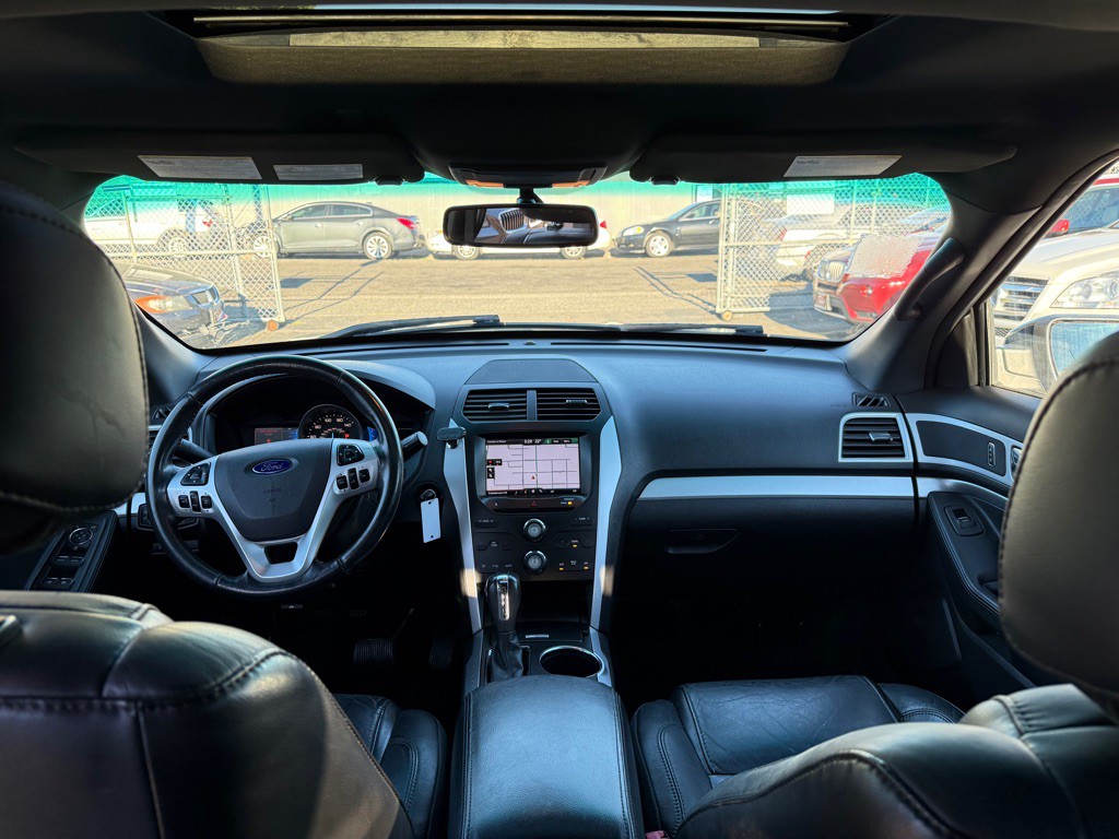 2013 Ford Explorer Image 13
