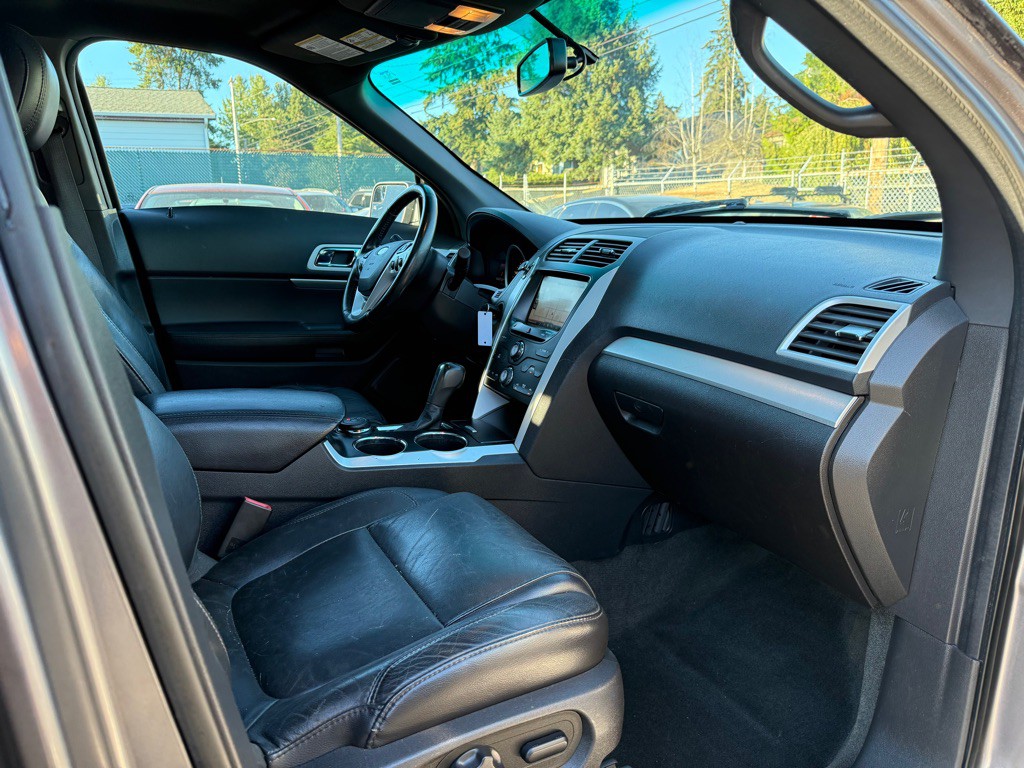 2013 Ford Explorer Image 15