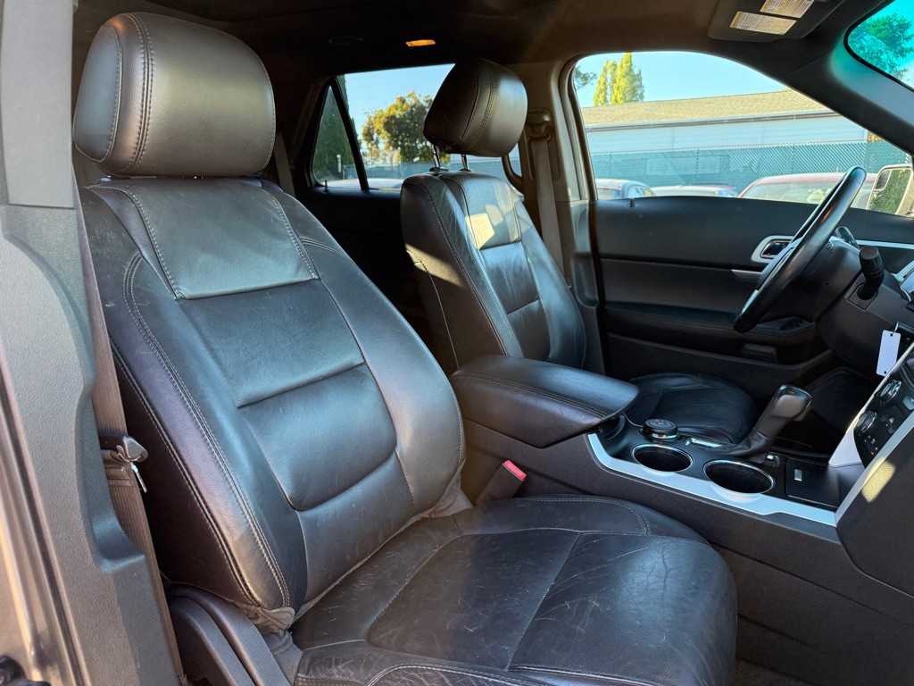 2013 Ford Explorer Image 16
