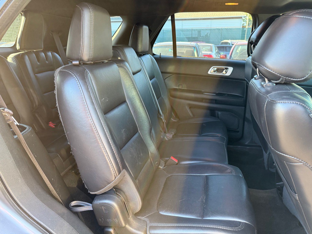 2013 Ford Explorer Image 19