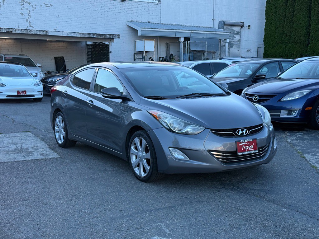 2011 Hyundai Elantra Image 2