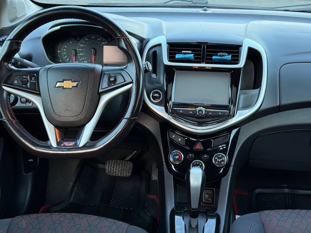 2017 Chevrolet Sonic Image 13