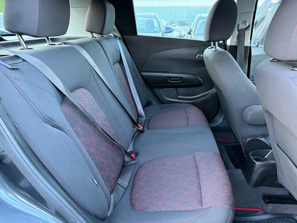 2017 Chevrolet Sonic Image 18