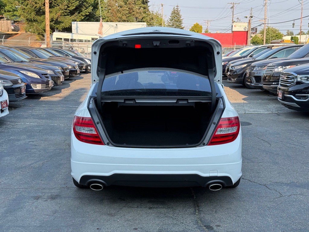 2014 Mercedes-Benz C-Class Image 7