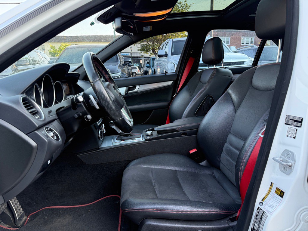 2014 Mercedes-Benz C-Class Image 9